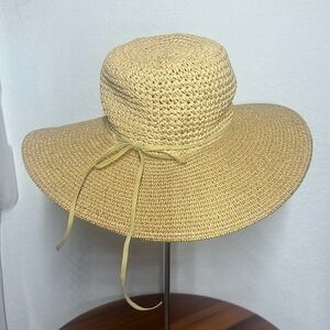 Scala big brim floppy natural sun hat